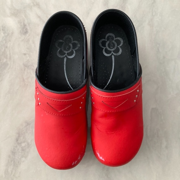 Sanita Red Clog Penny loaf unique design - Picture 6 of 12